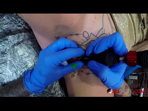❤️ Sully Savage, moi tatuada, tatuouse no clítoris Vídeo porno en % gl.javarchive.top % ❌❤
